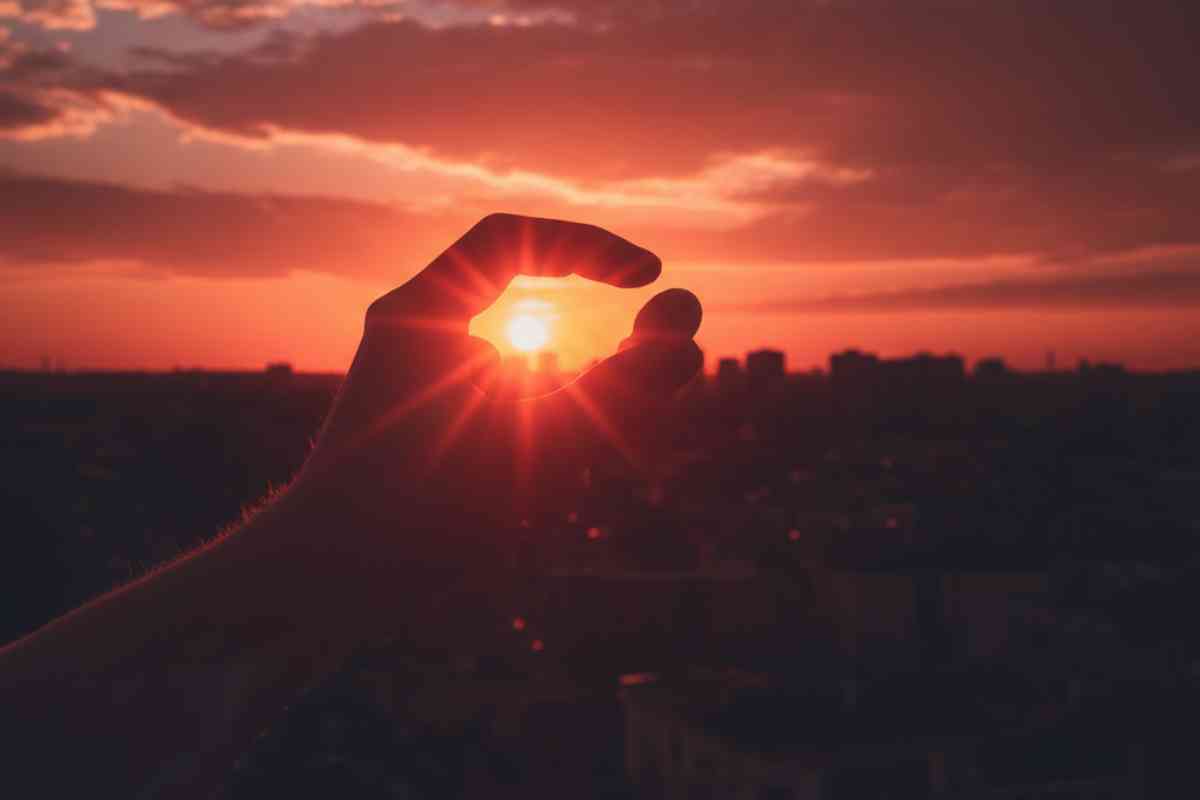 5 Reasons Why You Can’t Get Full Red Light Therapy from the Sun ...